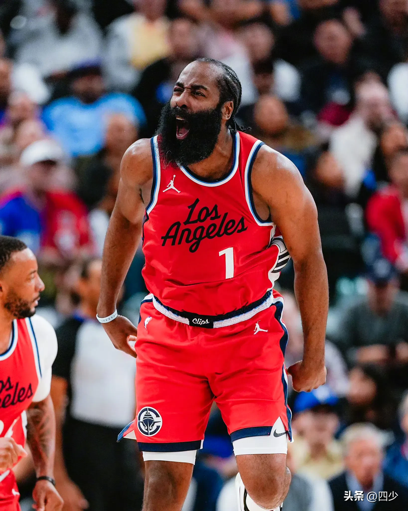 YY-包含詹姆斯狂砍哈登分，命运悬念迎来新赛季高光！的词条